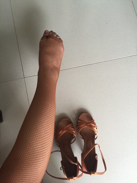 fishnet tights with open toe shoes